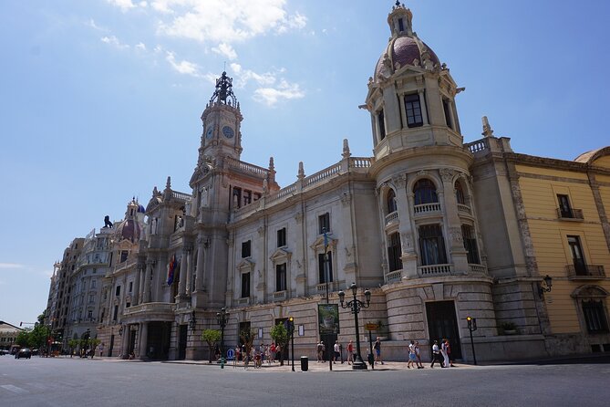 Private Transfer From Barcelona To Valencia With a 2 Hour Stop - Highlights of the Tour