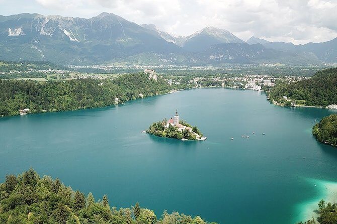 Private Transfer from Bled to Ljubljana Airport (LJU) - An In-Depth Look at the Private Transfer Experience