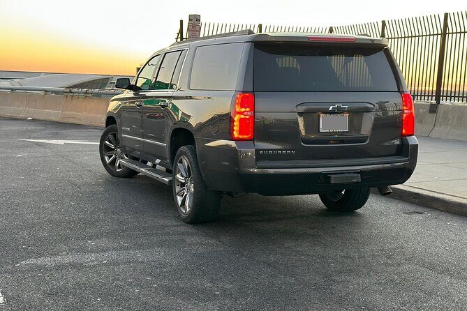 Private Transfer from Boston Logan Airport (BOS) to Newport Port - What You Can Expect from the Experience