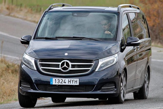 Private Transfer From Budapest to Vienna - Key Points