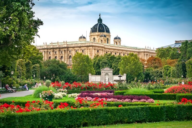 Private Transfer From Budapest to Vienna - Included Services