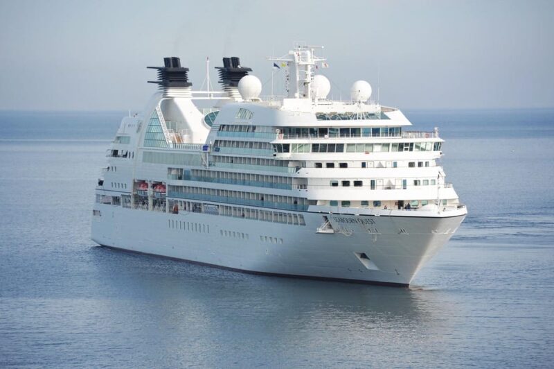 Private Transfer: From Central London to Southampton Port. - Vehicle Options