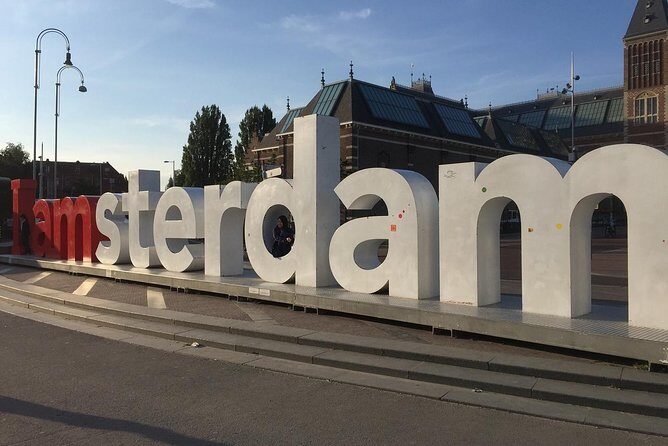 Private transfer from Dusseldorf to Amsterdam or Schiphol Airport - Key Points  