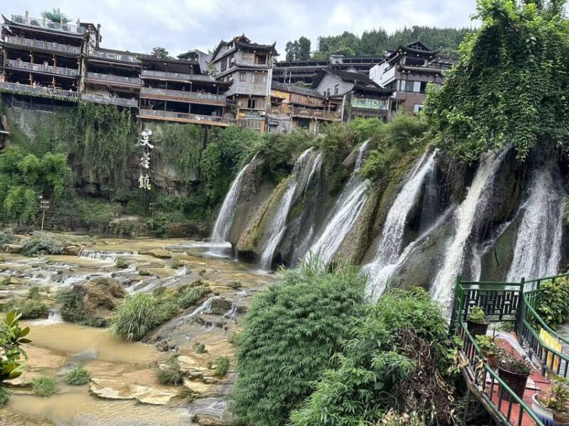 Private Transfer From Fenghuang to Zhangjiajie - Vehicle Options