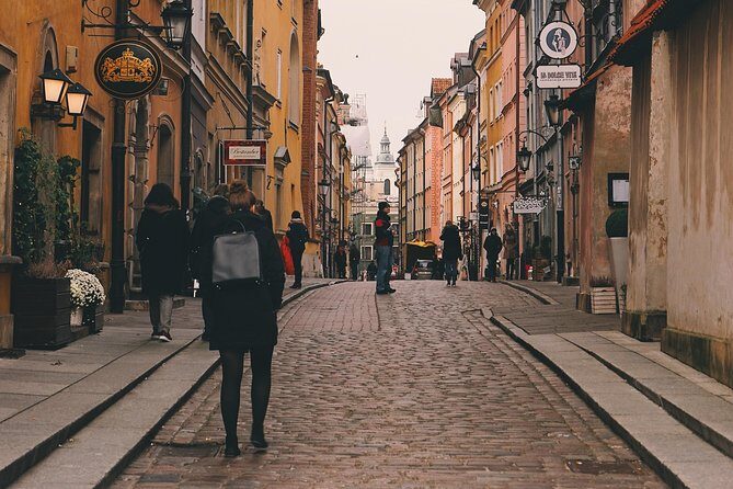 Private transfer from Gdansk to Warsaw with 2h of Sightseeing - Who Will Benefit Most?