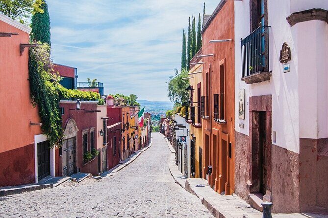 Private Transfer from Guanajuato City to San Miguel de Allende - The Sum Up