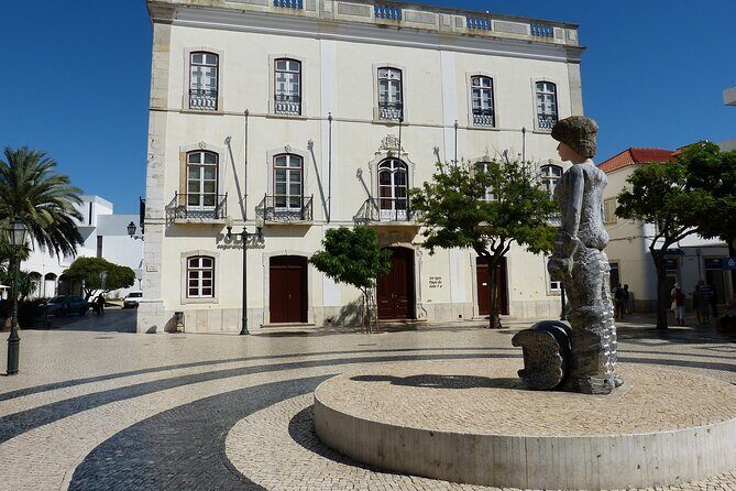 Private transfer from Lisbon to Lagos with 2 hours sightseeing - Who Is This Tour Best For?