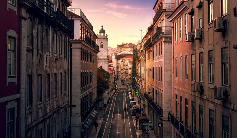 Private Transfer From Lisbon to Oporto With Stop in Fatima - Language Proficiency of Driver