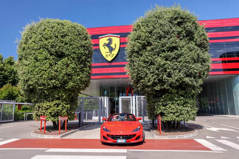 Private Transfer From Milan to Florence With Stop Ferrari - Key Points