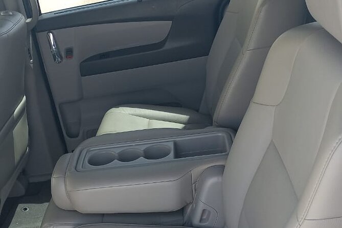 Private Transfer From Muscat Airport to Your Muscat Hotel - Booking Process