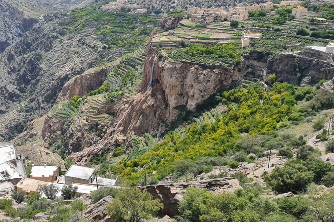 Private Transfer From Muscat to Jebel Akhdar by 4WD Car - Schedule and Availability