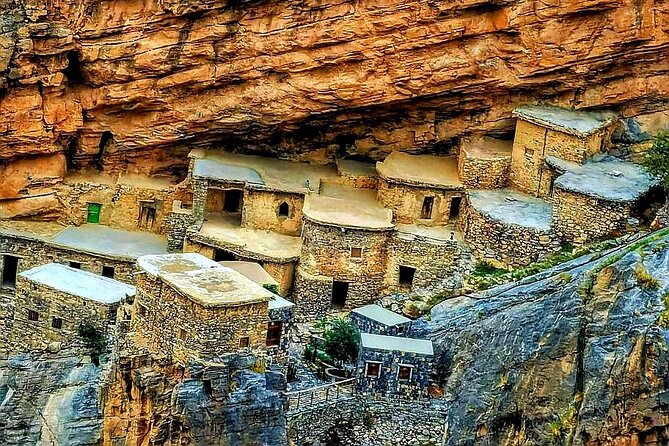 Private Transfer From Muscat to Jebel Akhdar by 4WD Car - Booking and Pricing