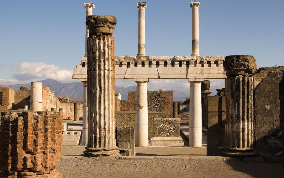 Private Transfer From Naples to Sorrento+Pompei - Frequently Asked Questions