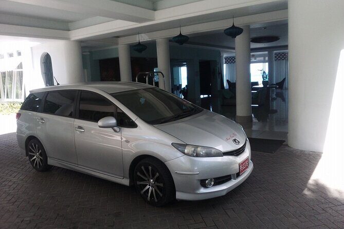 Private Transfer from Ocho Rios to Sangster Airport MBJ - Booking and Confirmation