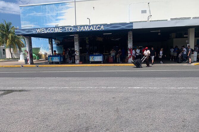 Private Transfer From or To Airport to OceanCoralSpring - The Logistics: How the Transfer Works