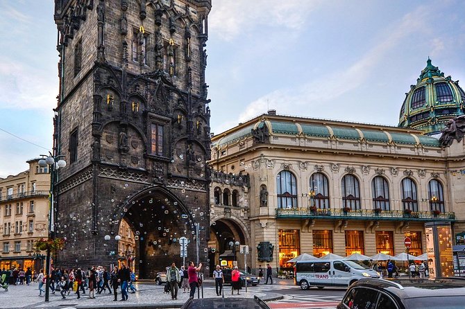 Private Transfer From Pilsen to Prague With 2 Hours for Sightseeing - Pickup and Drop-off Information