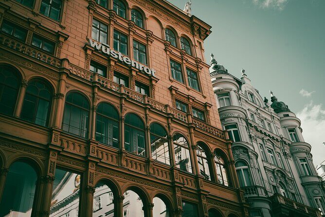 Private Transfer from Prague to Vienna with Stop in Cesky Krumlov - Who Should Consider This Transfer?