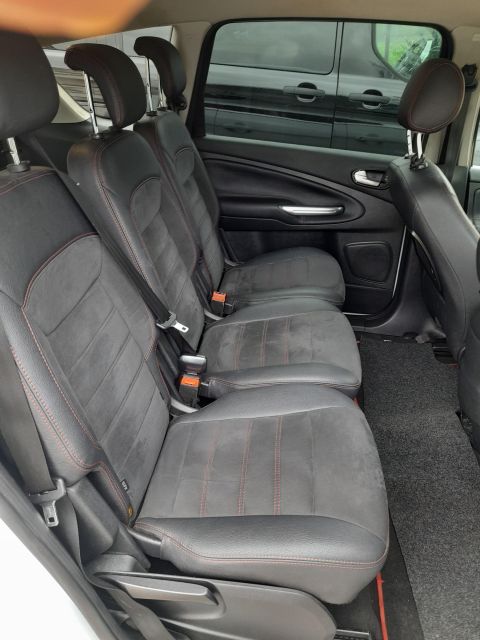 Private Transfer From Seville to Algarve by 8 Seats Minibus - Additional Considerations