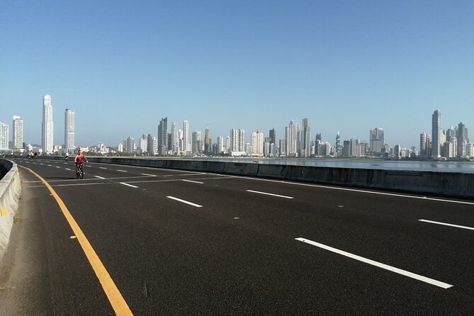 Private Transfer From Tocumen Airport to Playa Bonita - Vehicle and Comfort Features