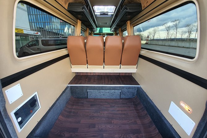 Private Transfer From Valmorel, France to Geneva Airport - Luggage Policy