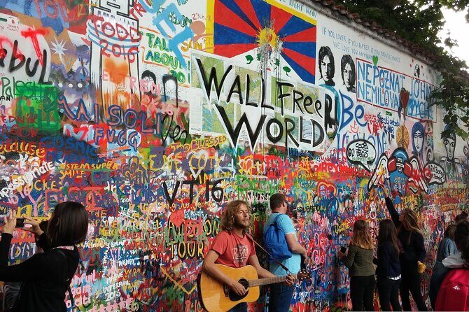 Private Transfer from Vilshofen to Prague with stop in .Krumlov or Hluboká - What Do Travelers Say?