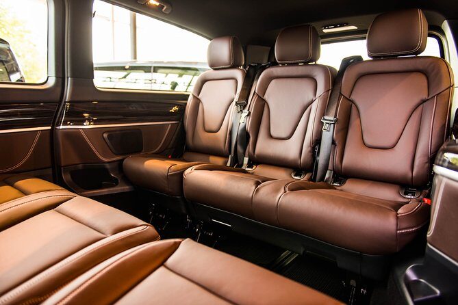 Private Transfer from Yvoire, France to Geneva Airport - A Closer Look at the Transfer Experience