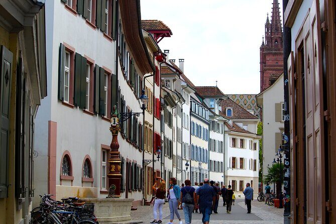 Private transfer from Zurich to Basel, with sightseeing stops - FAQ