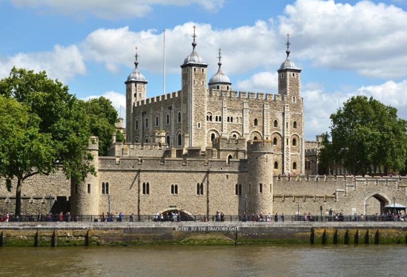 Private Transfer: Heathrow to Southampton Port + London Tour - Good To Know
