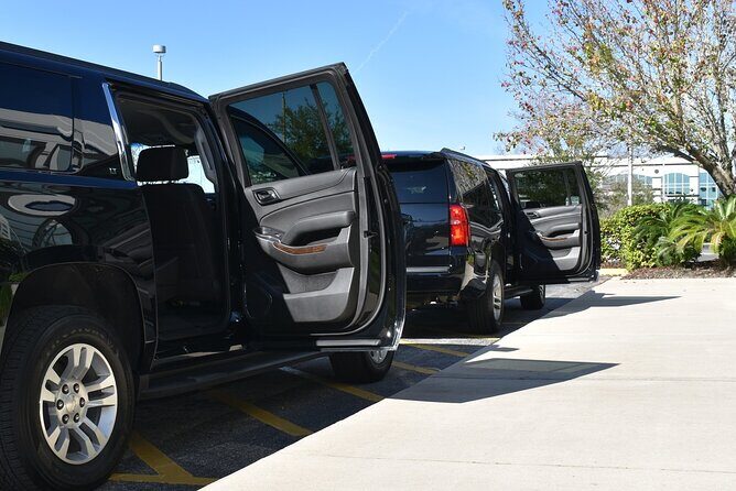 Private Transfer in a Luxury Vehicle to and/or from SAT Airport - The Sum Up