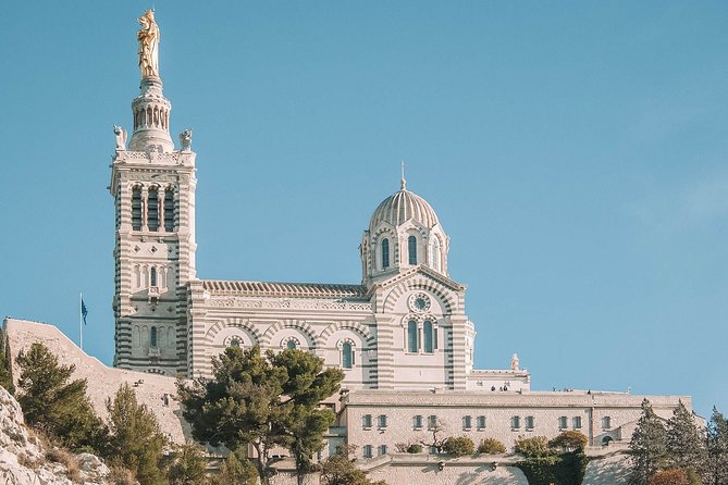 Private Transfer: MRS Airport to Marseille in Business Car - Operational Availability