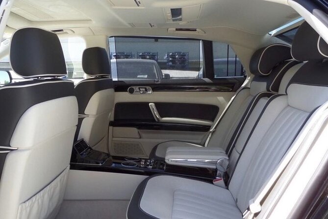 Private Transfer: New York City to LGA Airport - Drop-off Process