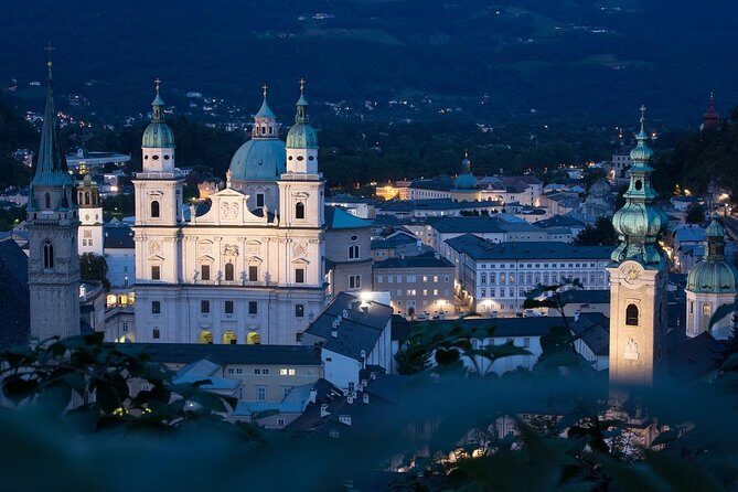 Private transfer: Nuremberg to Salzburg, 2h of Sightseeing stop - The Experience: Comfort, Convenience, and a Dash of Local Flavor