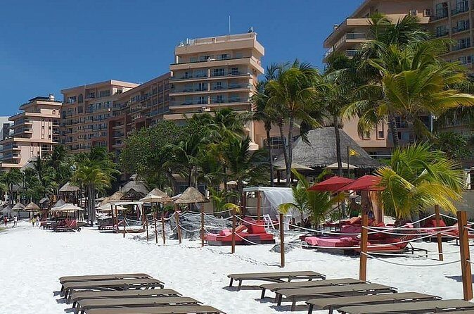 Private Transfer (One Way) Cancun And Hotel Zone (1-8 Passengers) - The Sum Up