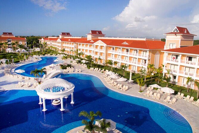 Private Transfer Punta Cana Airport to/from Bahia Principe Aquamarine - An Honest Look at the Private Transfer from Punta Cana Airport to Bahia Principe Aquamarine