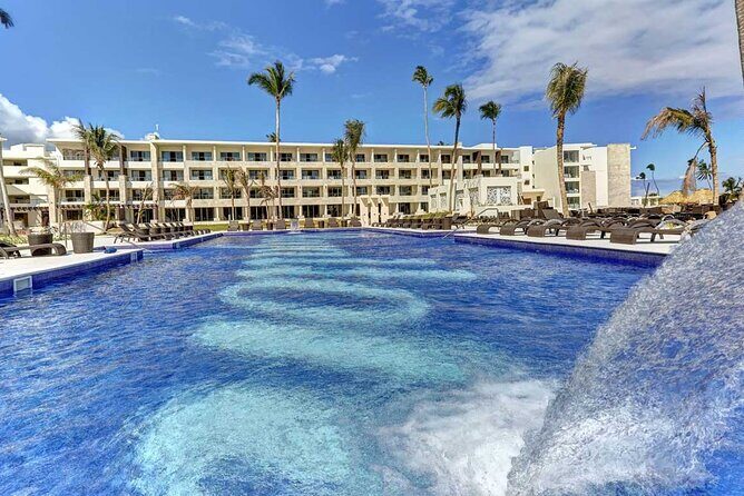 Private Transfer Punta Cana Airport to/from Royalton Bavaro - A Practical Guide to the Private Transfer from Punta Cana Airport to Royalton Bavaro