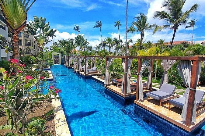 Private Transfer Punta Cana Airport to/from Secrets Royal Beach - Review Highlights and Authentic Feedback