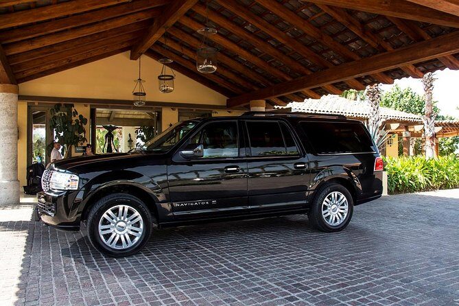 Private transfer round trip Vallarta Airport to your hotel in a luxury vehicle - An In-Depth Look at the Experience