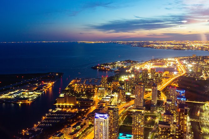Private Transfer: Toronto to Pearson Airport YYZ in Luxury SUV - Additional Details