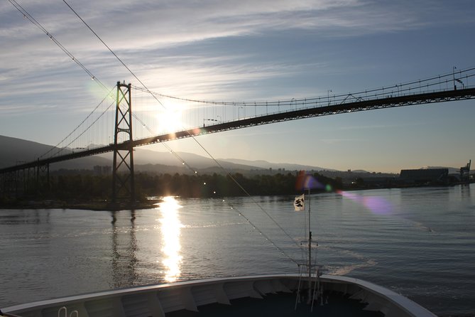 Private Transfer, Vancouver, BC to Vancouver International Airpot VIP, SEDAN - Group Size