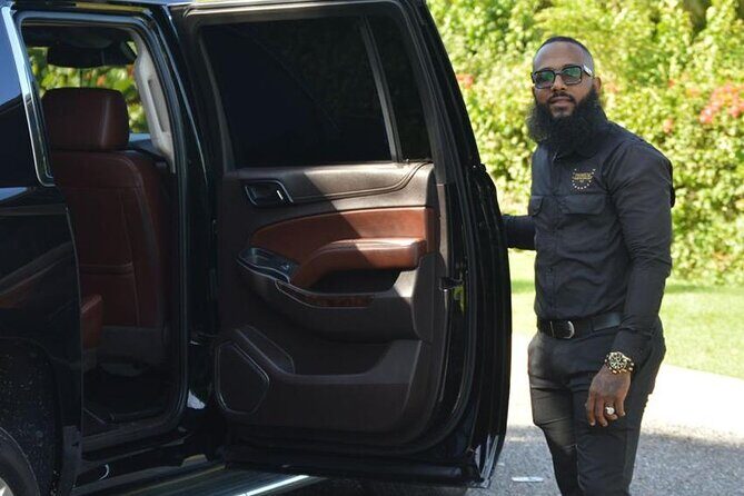 Private Transfer VIP Suburban Punta Cana Airport from/to Hotels - Introducing the Private Transfer VIP Suburban Punta Cana Airport Experience