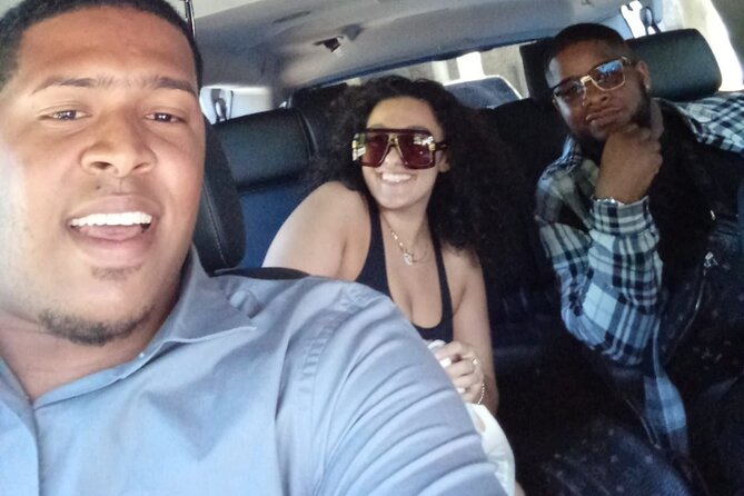 Private Transfer VIP Suburban Punta Cana Airport From/To Hotels - Badge of Excellence