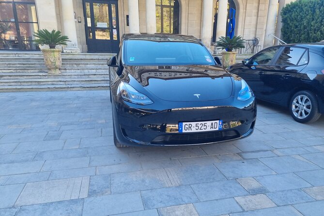 Private Transfer With an Electric Car in Marseille - Benefits of Electric Cars