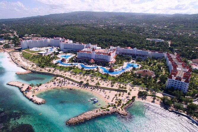 Private Transfers from Montego Bay Airport to Runaway Bay Hotels - Additional Services and Flexibility