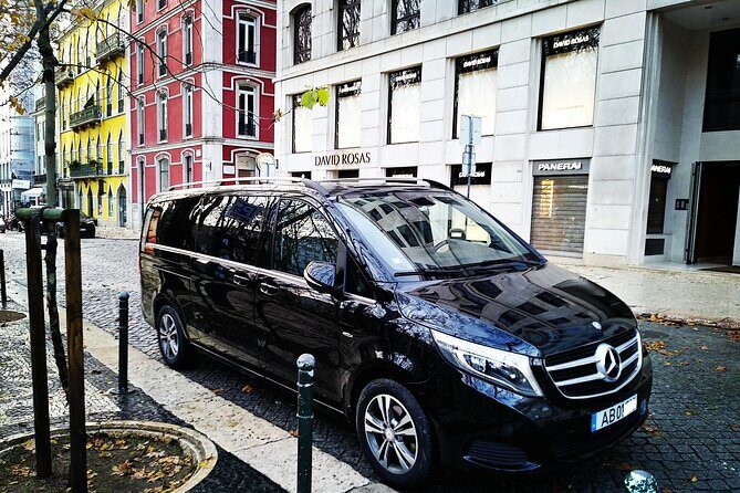 Private Transport between the city of Porto and AHD Airport - Who Should Consider This Service?