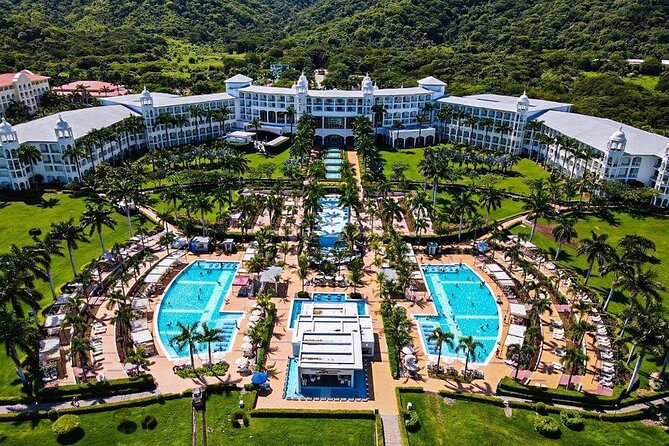 Private Transport RIU Hotels to Arenal - Pickup and Drop-off