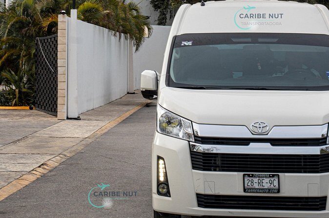 Private Transportation from Cancun Airport to Akumal - What to Expect from the Transfer Service