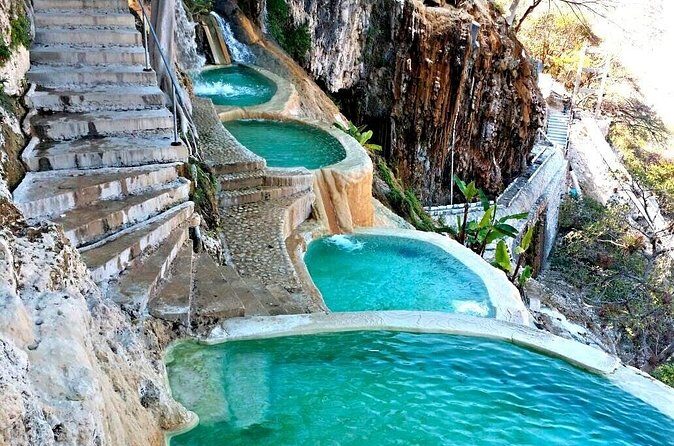 Private Transportation to Grutas de Tolantongo - The Comfort and Convenience of a Private Ride