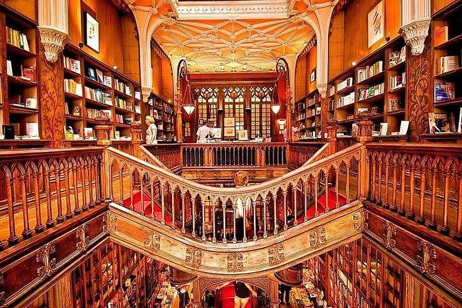 Private Trip From Lisbon to Porto With Multiple Stops on the Way - Highlights Along the Way