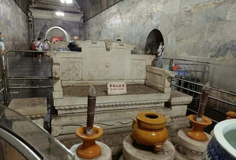 Private Trip to Great Wall+ Ming Tombs With English Driver - Exploring the Ming Tombs