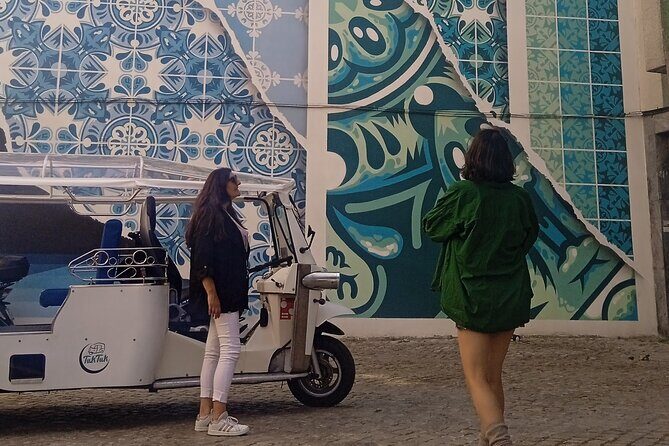 Private Tuk Tuk of the Old Town Lisbon and Street Art Highlights - The Itinerary: A Closer Look
